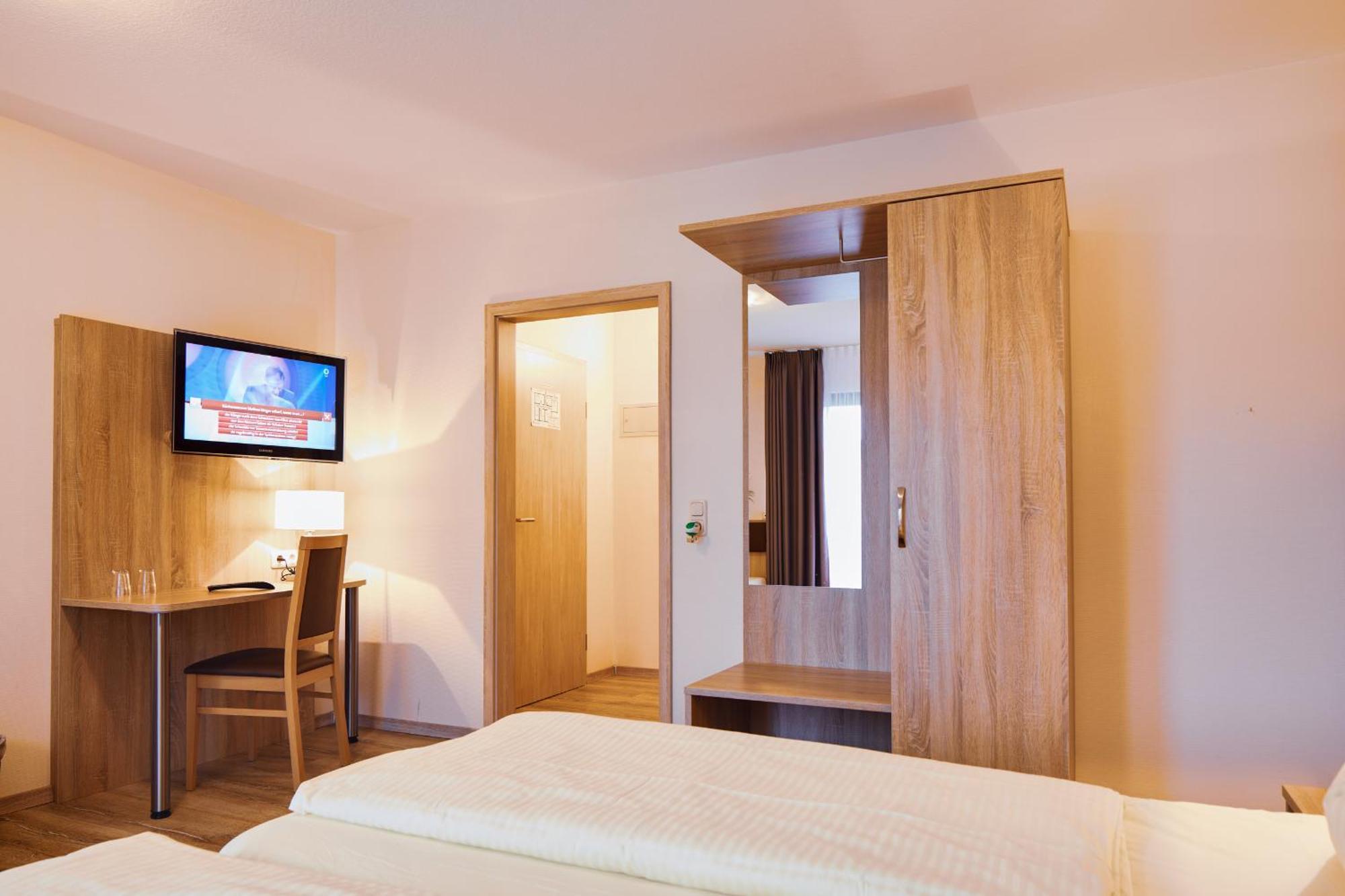 Landgasthof & Hotel Jossatal Breitenbach am Herzberg Esterno foto